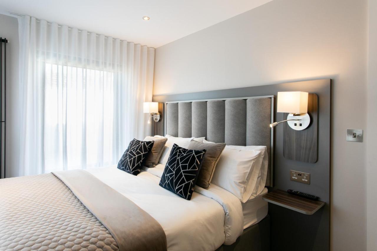 Custom House Apartments ニューリー エクステリア 写真