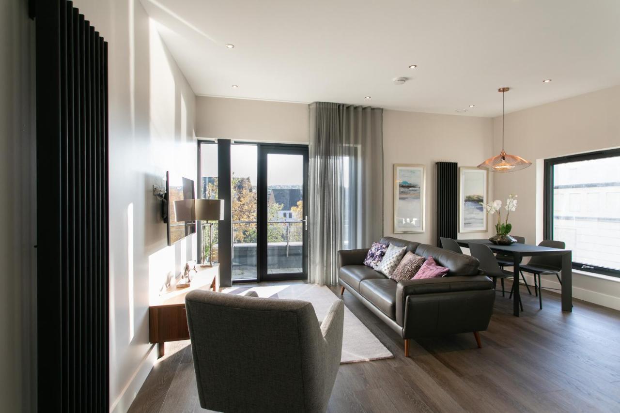 Custom House Apartments ニューリー エクステリア 写真